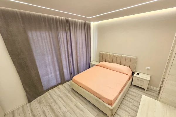 Shtepi me qera Apartament ne Tirane, 1+1, Mobilimi E mobiluar, Pagesa 700  Euro.