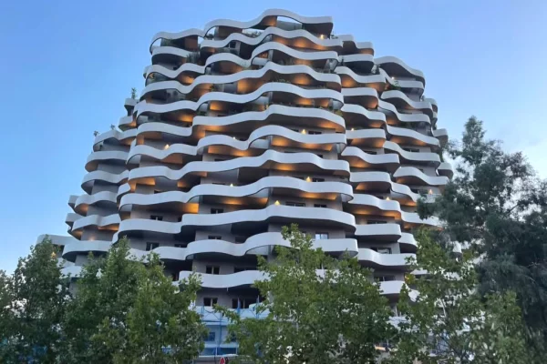 🏢 SHITET ZYRE PRESTIGJIOZE – LION PARK, TIRANE ✨