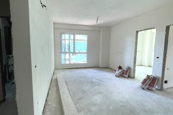 Shtepi ne shitje Apartament ne Tirane, 2+1, Mobilimi Bosh, pa mobiluar, Pagesa 16,000,000  Leke.
