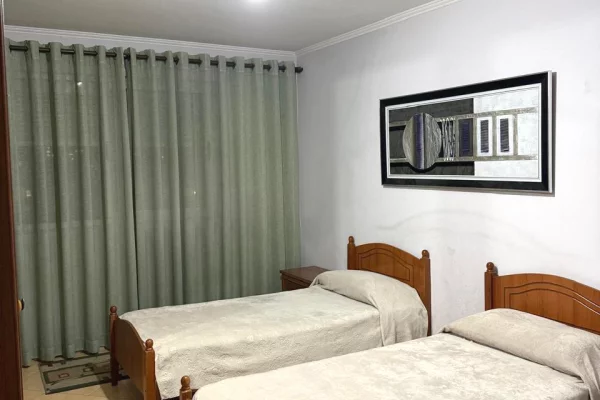 Shtepi ne shitje Apartament ne Tirane, 1+1, Mobilimi E mobiluar, Pagesa 100,000  Euro.