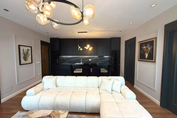 Shtepi me qera Apartament ne Tirane, 3+1, Mobilimi E mobiluar, Pagesa 2,700  Euro.
