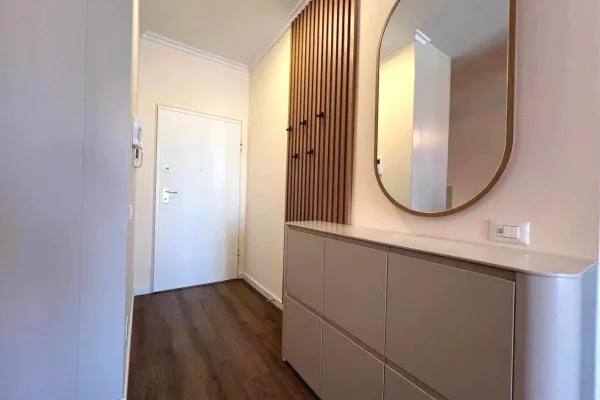 Shtepi me qera Apartament ne Tirane, 2+1, Mobilimi E mobiluar, Pagesa 180,000  Leke.