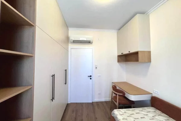 Shtepi me qera Apartament ne Tirane, 2+1, Mobilimi E mobiluar, Pagesa 180,000  Leke.