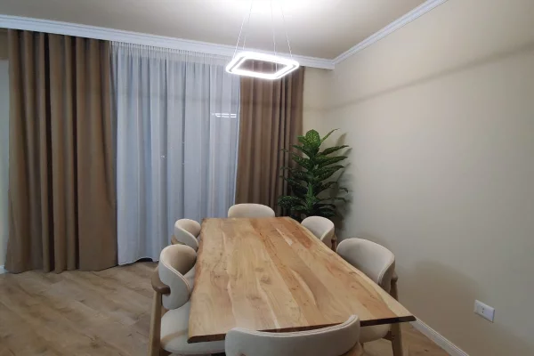 Shtepi me qera Apartament ne Tirane, 2+1, Mobilimi E mobiluar, Pagesa 1,500  Euro.