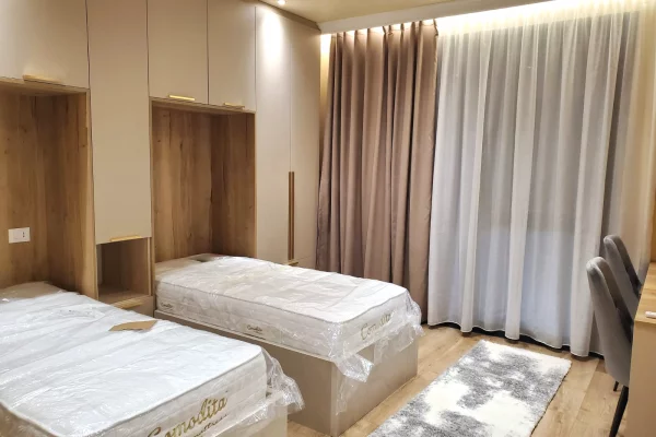 Shtepi me qera Apartament ne Tirane, 2+1, Mobilimi E mobiluar, Pagesa 1,500  Euro.