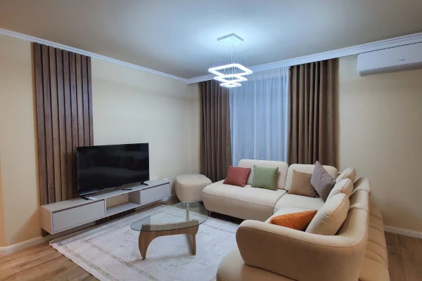 Shtepi me qera Apartament ne Tirane, 2+1, Mobilimi E mobiluar, Pagesa 1,500  Euro.