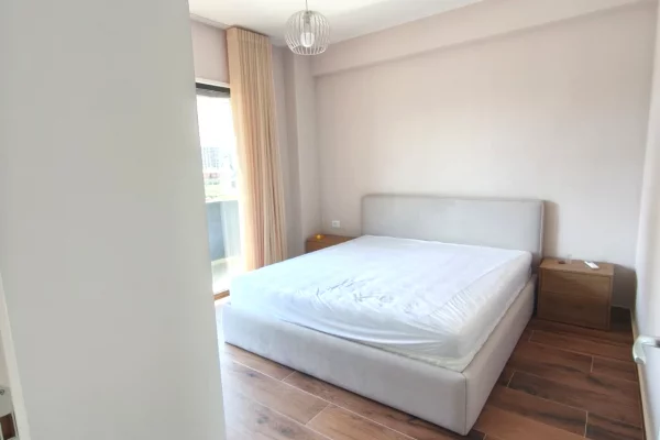 Shtepi ne shitje Apartament ne Tirane, 2+1, Mobilimi E mobiluar, Pagesa 220,000  Euro.