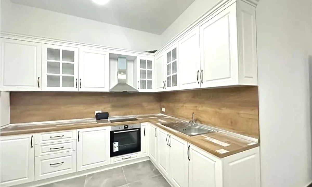 Shtepi me qera Apartament ne Tirane, 1+1, Mobilimi E mobiluar, Pagesa 75,000  Leke.