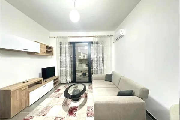 Shtepi me qera Apartament ne Tirane, 1+1, Mobilimi E mobiluar, Pagesa 75,000  Leke.