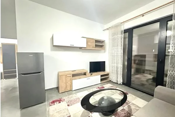 Shtepi me qera Apartament ne Tirane, 1+1, Mobilimi E mobiluar, Pagesa 75,000  Leke.