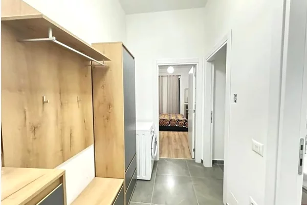 Shtepi me qera Apartament ne Tirane, 1+1, Mobilimi E mobiluar, Pagesa 75,000  Leke.