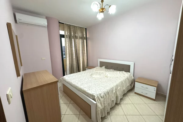 Shtepi ne shitje Apartament ne Tirane, 1+1, Mobilimi E mobiluar, Pagesa 20,610,000  Leke.