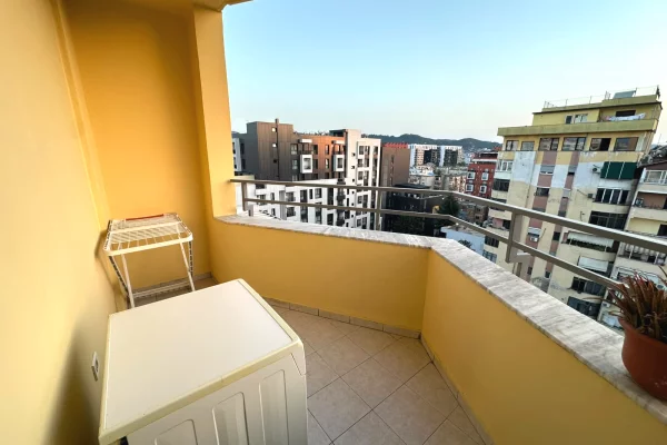 Shtepi ne shitje Apartament ne Tirane, 1+1, Mobilimi E mobiluar, Pagesa 20,610,000  Leke.