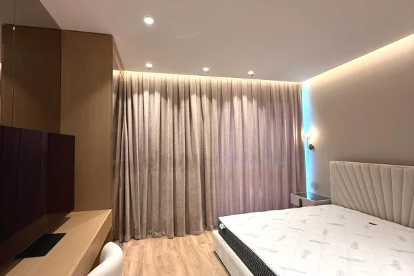 Shtepi me qera Vila Luksoze ne Tirane, 3+1, Mobilimi E mobiluar, Pagesa 4,000  Euro.