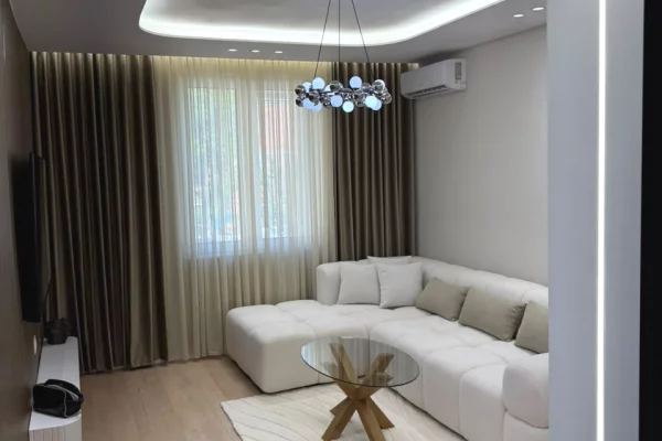 Shtepi ne shitje Apartament ne Tirane, 1+1, Mobilimi E mobiluar, Pagesa 19,500,000  Leke.