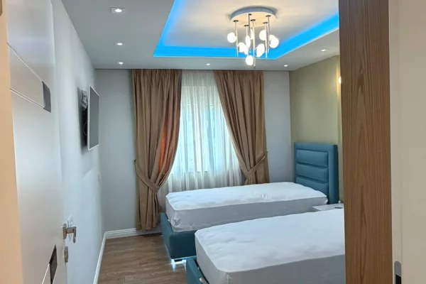 Shtepi ne shitje Apartament ne Tirane, 2+1, Mobilimi E mobiluar, Pagesa 25,500,000  Leke.