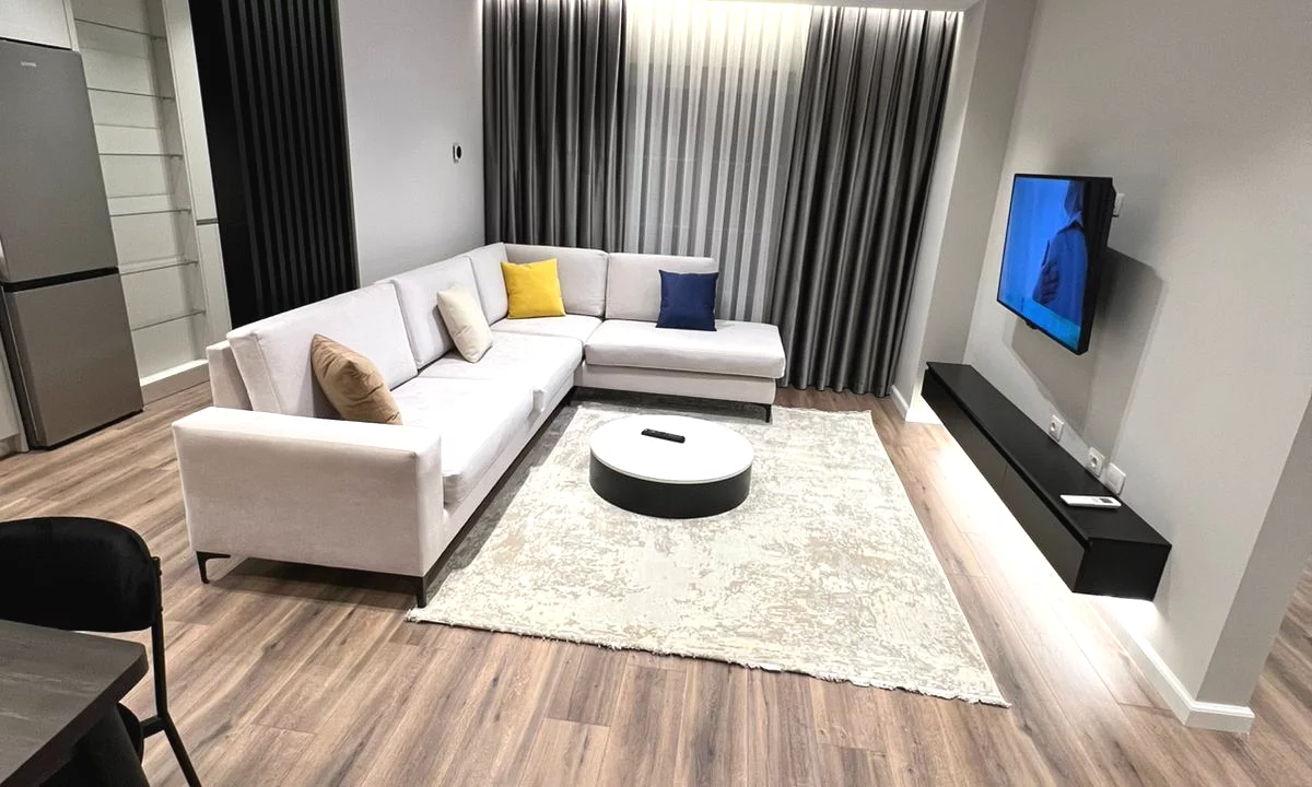 Shtepi me qera Apartament ne Tirane, 2+1, Mobilimi E mobiluar, Pagesa 70,000  Leke.