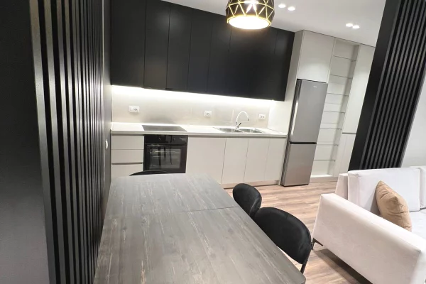 Shtepi me qera Apartament ne Tirane, 2+1, Mobilimi E mobiluar, Pagesa 70,000  Leke.
