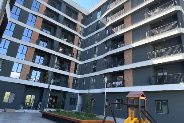 Shtepi me qera Apartament ne Tirane, 1+1, Mobilimi E mobiluar, Pagesa 42,000  Leke.