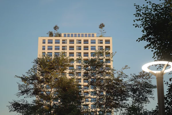 Shtepi ne shitje Apartament ne Tirane, 2+1, Mobilimi Bosh, pa mobiluar, Pagesa 352,710  Euro.