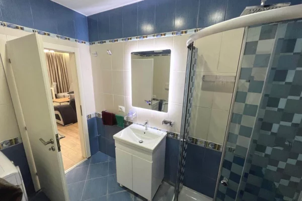 Shtepi me qera Apartament ne Tirane, 2+1, Mobilimi E mobiluar, Pagesa 60,000  Leke.