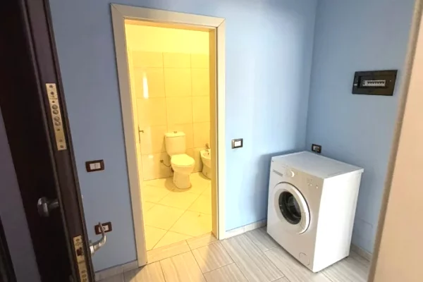 Shtepi me qera Apartament ne Tirane, 1+1, Mobilimi E mobiluar, Pagesa 500  Euro.