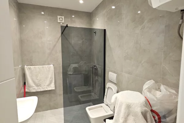 Shtepi me qera Apartament ne Tirane, 1+1, Mobilimi E mobiluar, Pagesa 600  Euro.
