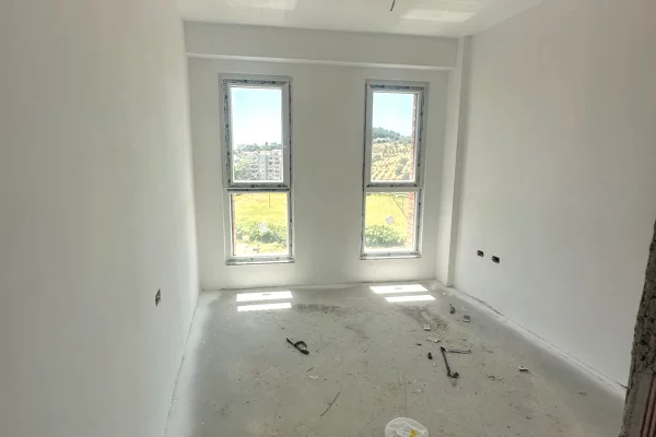 Shtepi ne shitje Apartament ne Tirane, 2+1, Mobilimi Bosh, pa mobiluar, Pagesa 15,500,000  Leke.