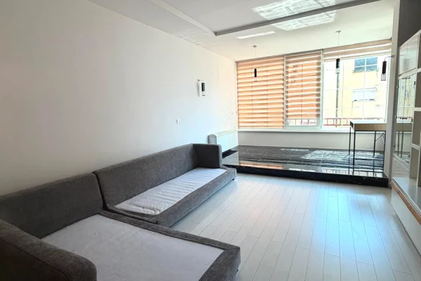 Shtepi me qera Apartament ne Tirane, 2+1, Mobilimi E mobiluar, Pagesa 100,000  Leke.