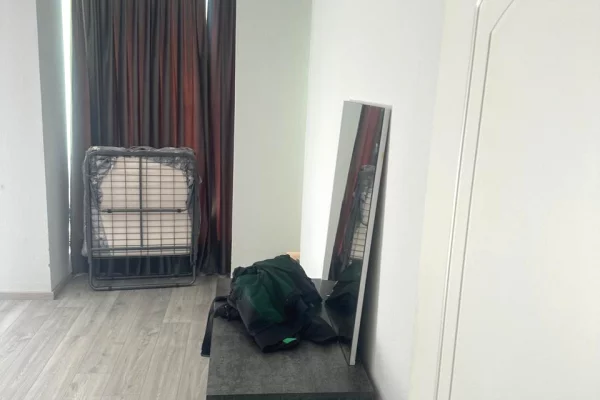Shtepi me qera Apartament ne Tirane, 2+1, Mobilimi E mobiluar, Pagesa 65,000  Leke.