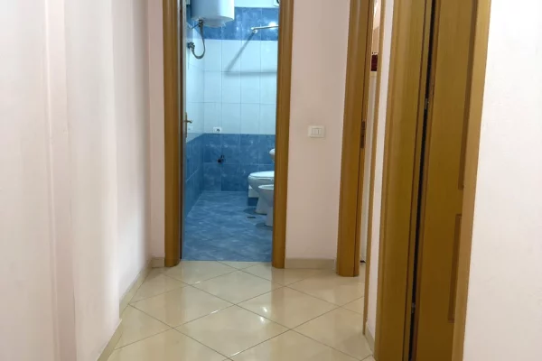 Shtepi me qera Apartament ne Tirane, 1+1, Mobilimi E mobiluar, Pagesa 40,000  Leke.