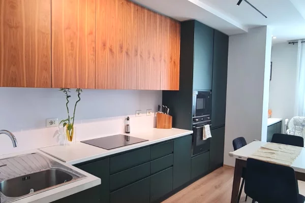Shtepi ne shitje Apartament ne Tirane, 2+1, Mobilimi E mobiluar, Pagesa 25,000,000  Leke.