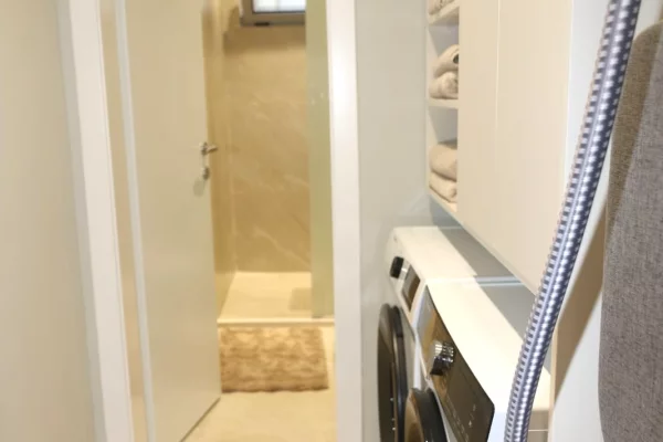 Shtepi ne shitje Apartament ne Tirane, Garsoniere, Mobilimi E mobiluar, Pagesa 220,000  Euro.