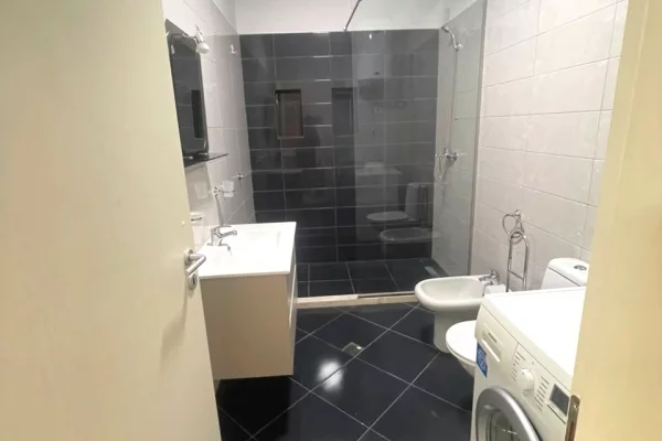 Shtepi me qera Apartament ne Tirane, 1+1, Mobilimi E mobiluar, Pagesa 60,000  Leke.