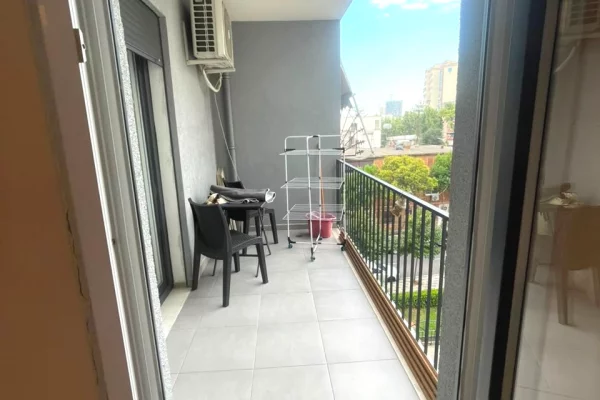 Shtepi me qera Apartament ne Tirane, 1+1, Mobilimi E mobiluar, Pagesa 60,000  Leke.