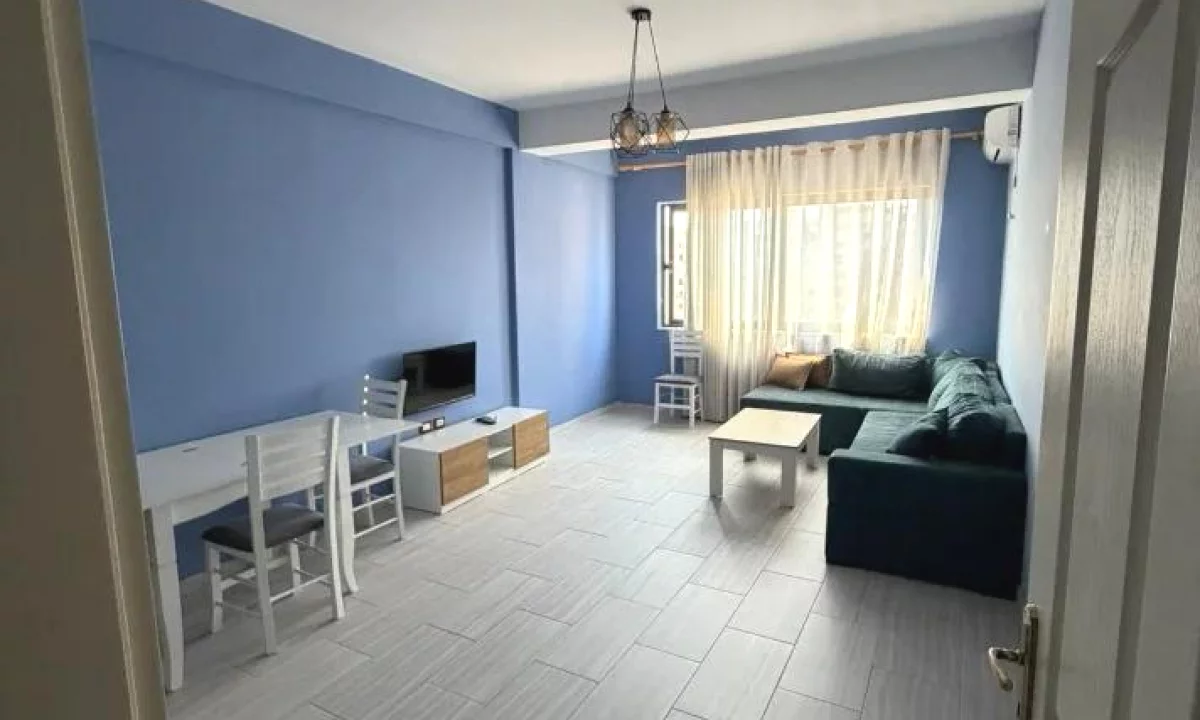 Shtepi me qera Apartament ne Tirane, 1+1, Mobilimi E mobiluar, Pagesa 500  Euro.