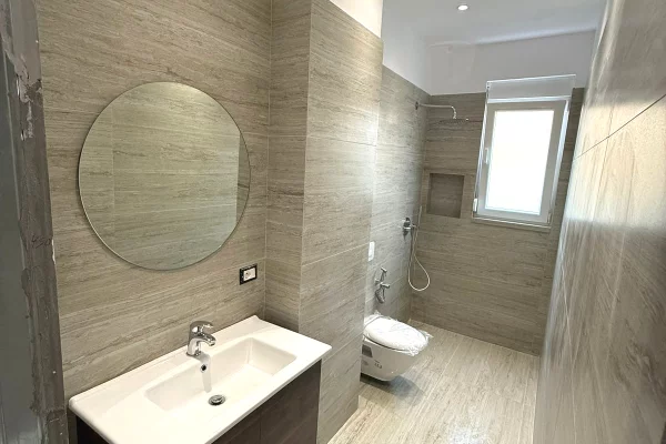 Shtepi me qera Apartament ne Tirane, 1+1, Mobilimi E mobiluar, Pagesa 52,000  Leke.