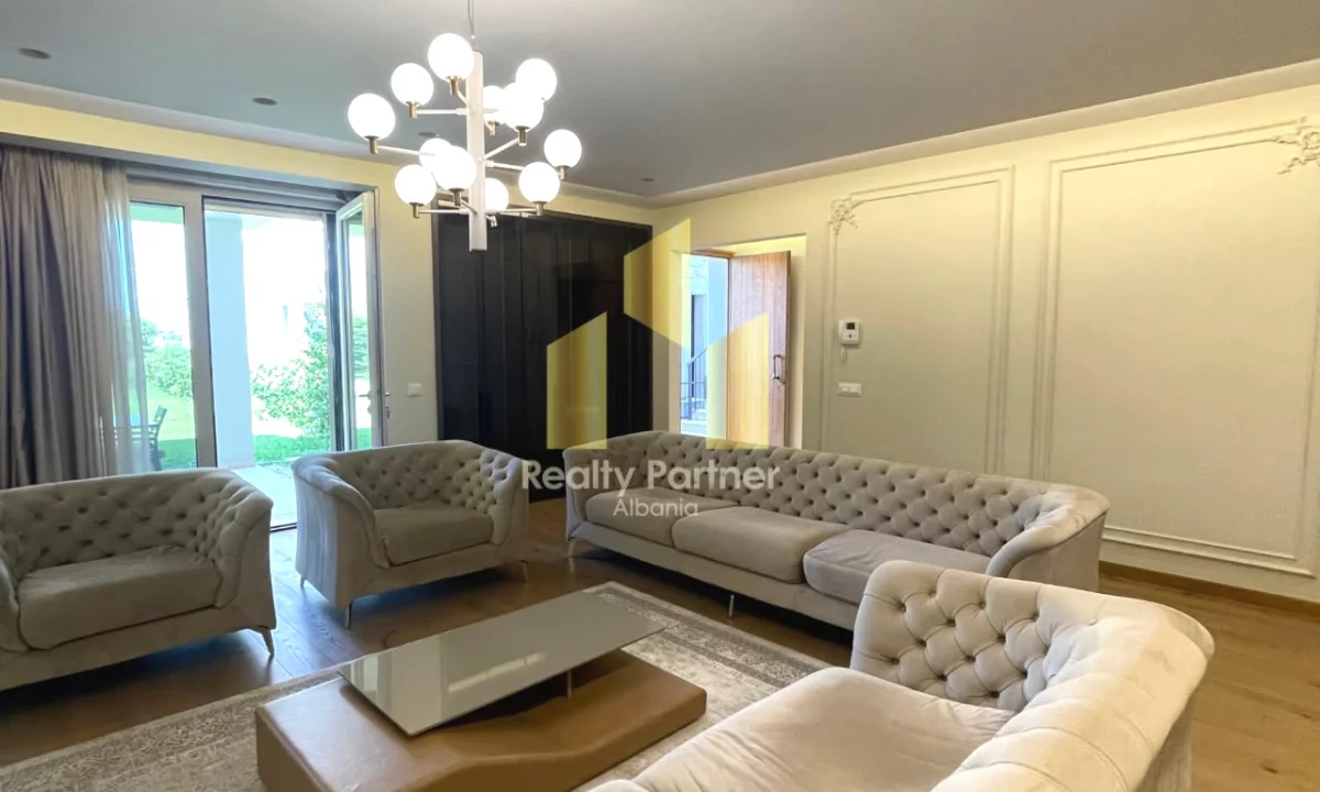 Shtepi me qera Apartament ne Tirane, 2+1, Mobilimi E mobiluar, Pagesa 2,000  Euro.