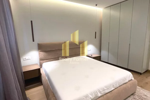 Shtepi me qera Apartament ne Tirane, 2+1, Mobilimi E mobiluar, Pagesa 2,000  Euro.