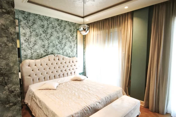 Shtepi me qera Apartament ne Tirane, 2+1, Mobilimi E mobiluar, Pagesa 1,800  Euro.