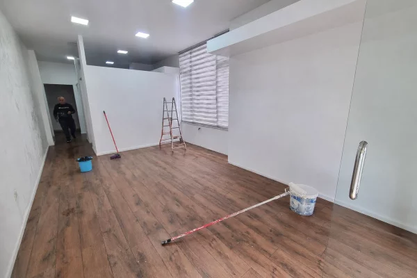 🏢 JEPET ME QIRA AMBIENT BIZNESI – MYSLYM SHYRI, TIRANE ✨