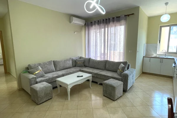 Shtepi me qera Apartament ne Tirane, 2+1, Mobilimi E mobiluar, Pagesa 55,000  Leke.