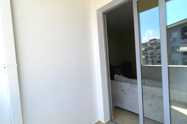 Shtepi me qera Apartament ne Tirane, 2+1, Mobilimi E mobiluar, Pagesa 55,000  Leke.