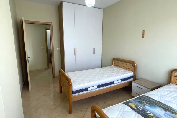 Shtepi me qera Apartament ne Tirane, 2+1, Mobilimi E mobiluar, Pagesa 55,000  Leke.