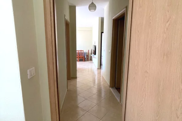 Shtepi me qera Apartament ne Tirane, 2+1, Mobilimi E mobiluar, Pagesa 55,000  Leke.