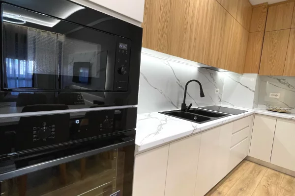 Shtepi me qera Apartament ne Tirane, 2+1, Mobilimi E mobiluar, Pagesa 900  Euro.