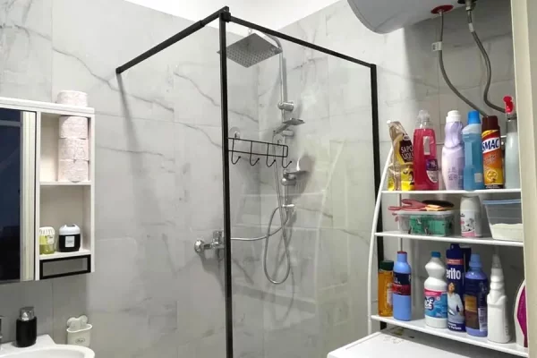 Shtepi me qera Apartament ne Tirane, 2+1, Mobilimi E mobiluar, Pagesa 110,000  Leke.
