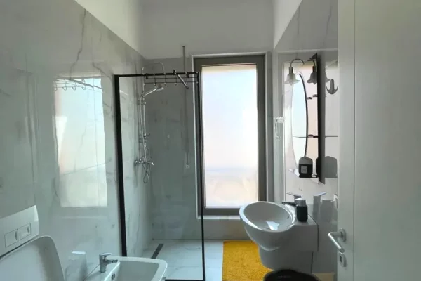 Shtepi me qera Apartament ne Tirane, 2+1, Mobilimi E mobiluar, Pagesa 110,000  Leke.