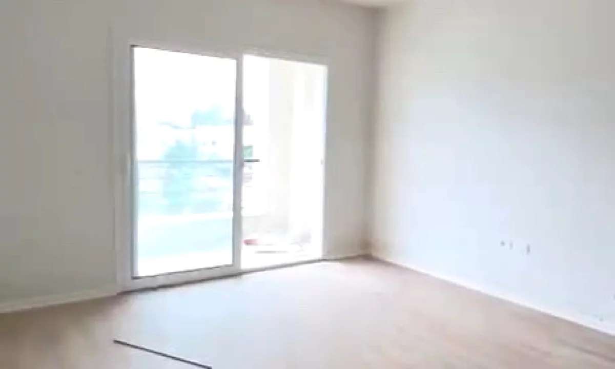 Shtepi ne shitje Apartament ne Tirane, 2+1, Mobilimi Bosh, pa mobiluar, Pagesa 140,000  Euro.
