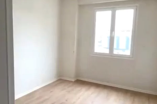 Shtepi ne shitje Apartament ne Tirane, 2+1, Mobilimi Bosh, pa mobiluar, Pagesa 140,000  Euro.
